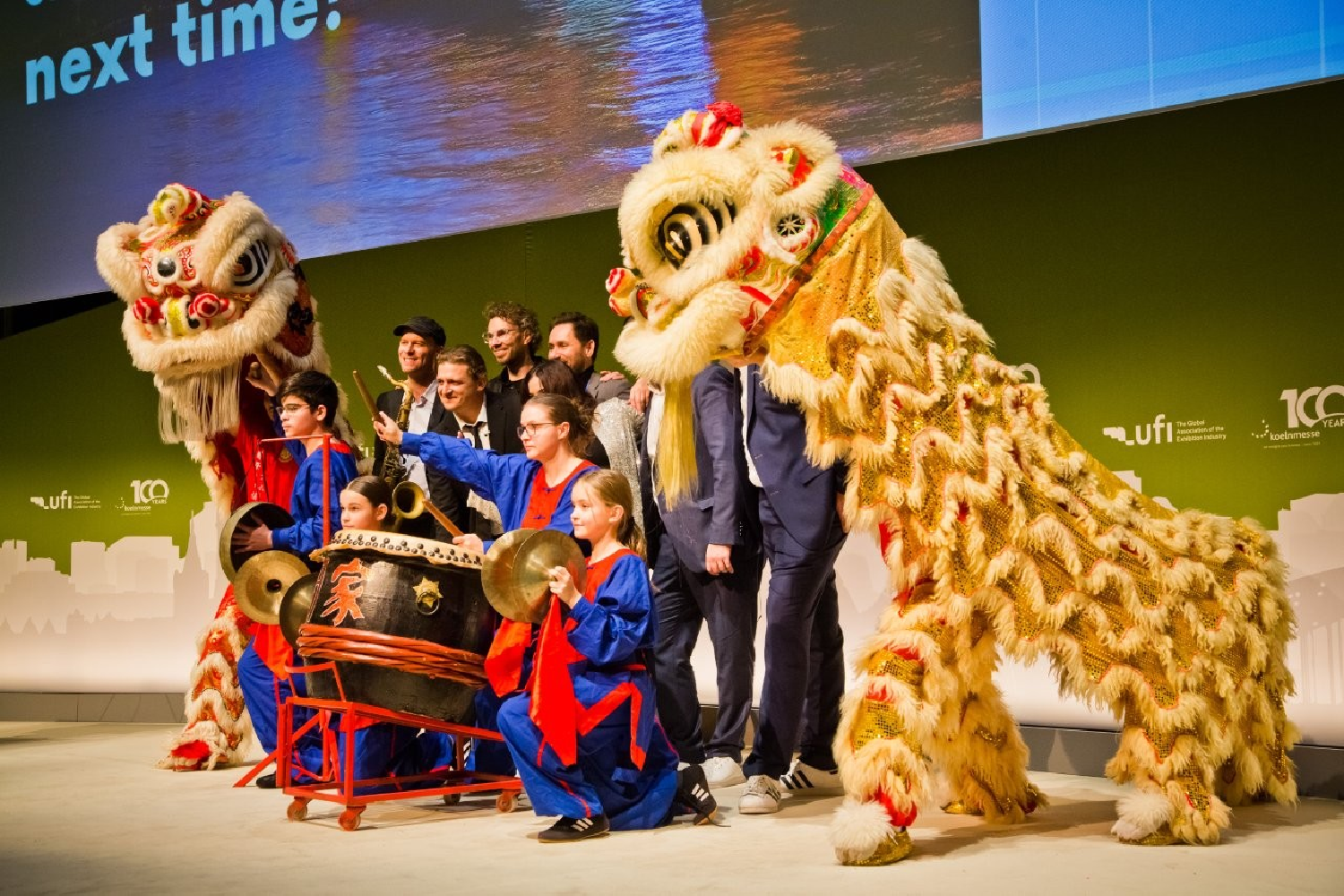 Web_Vol.125_news_PREVIEW-FOREIGN-4